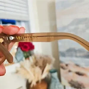 Vint & York | Accessories | Vint York Nude Beige Killa Cat  display picture 3